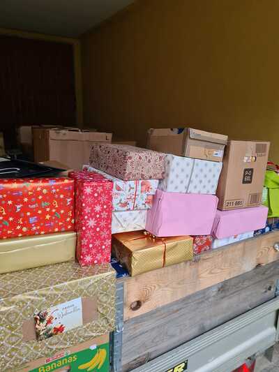 Pakete von Petzenkirchen