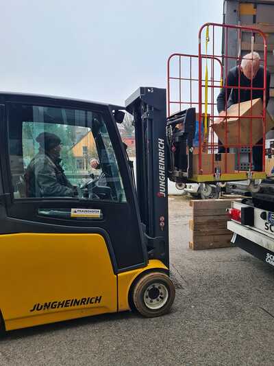 VERLADEN IN WIESELBURG