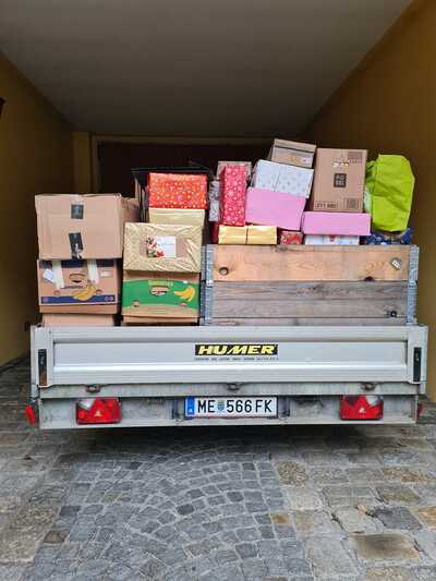 Pakete von Petzenkirchen